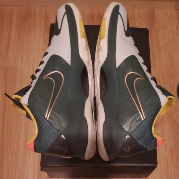 Nike Kobe 5 EYBL - Picture 4 of 7